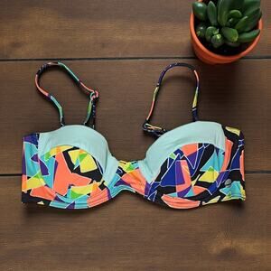SOLE EAST Graphic Colorful printed bikini top swimsuit swim Large L